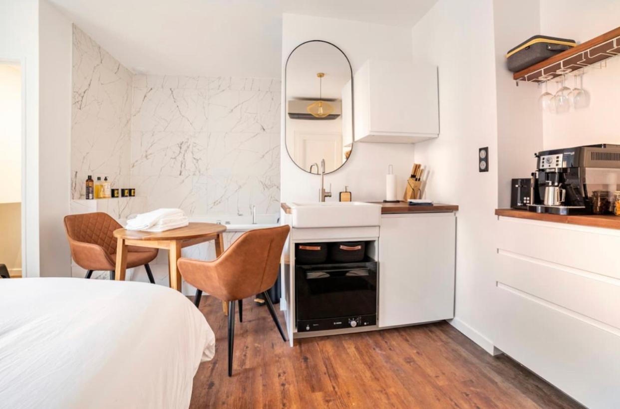 Parenthese Roanne Pierre Depierre Apartment ภายนอก รูปภาพ