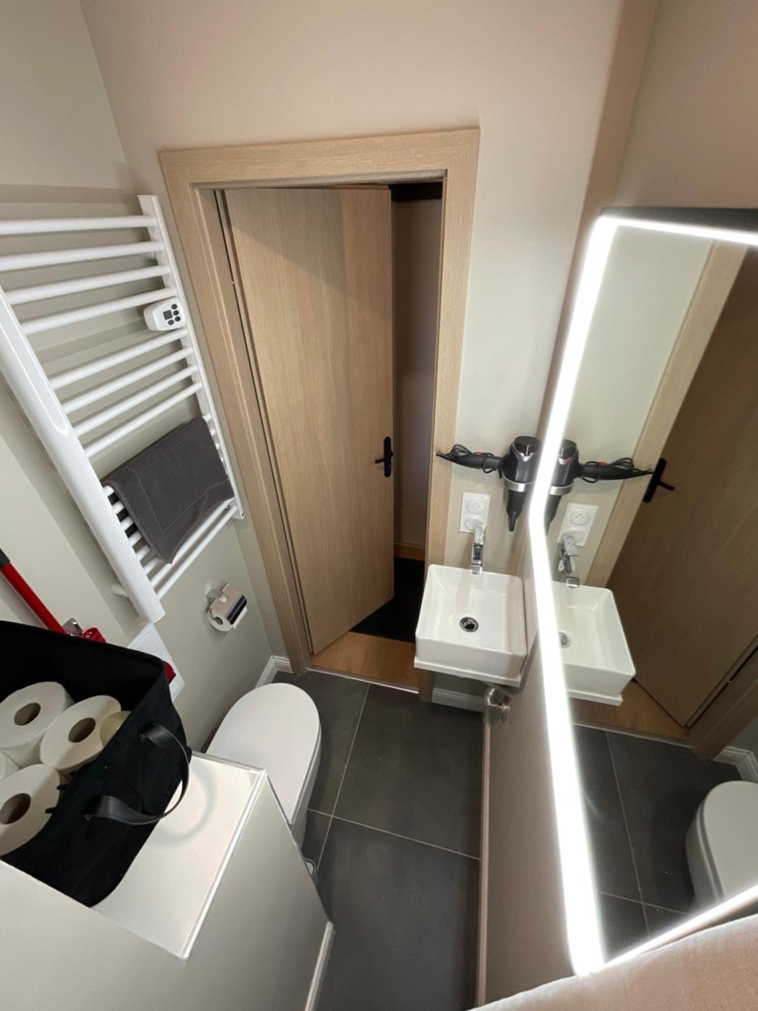 Parenthese Roanne Pierre Depierre Apartment ภายนอก รูปภาพ